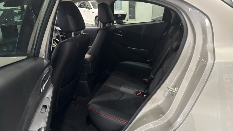 Mazda 2 1.5 Skyactiv G Homura Aka 5dr Auto Petrol Hatchback